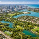 découvrez la superficie de miami en explorant ses parcs et espaces verts, véritables poumons de la ville offrant nature et détente.