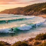 découvrez praia do amado, un véritable paradis pour les surfeurs et les amoureux de la nature, où vagues impressionnantes et paysages préservés vous attendent.